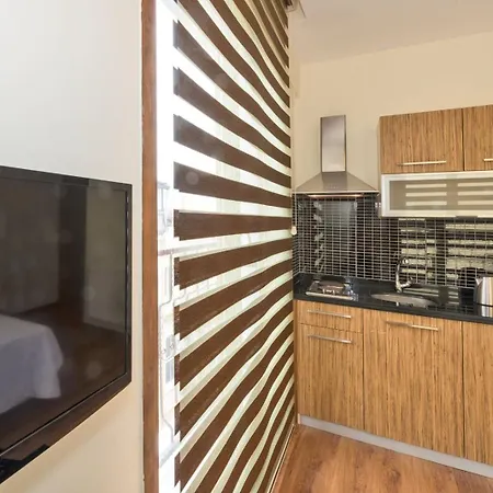 Hotel Invictum 3*