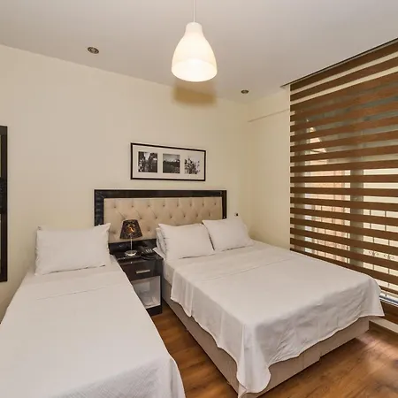 Hotel Invictum 3*