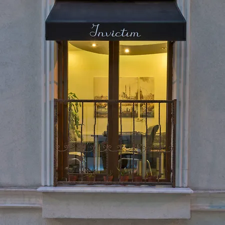Invictum Стамбул