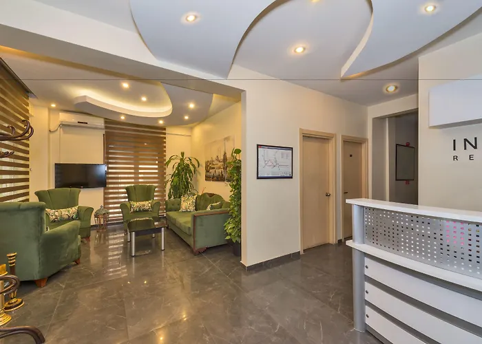 英维克顿公寓 3*